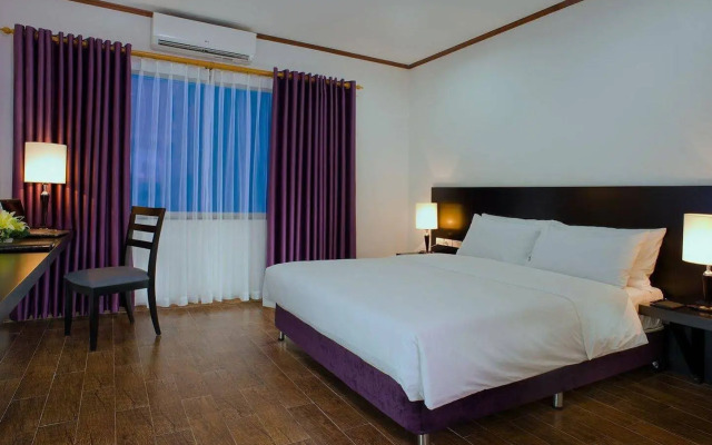 Holidays-hanoi Hotel