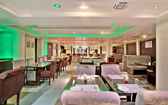 Capital O 1585 Hotel Palash Residency