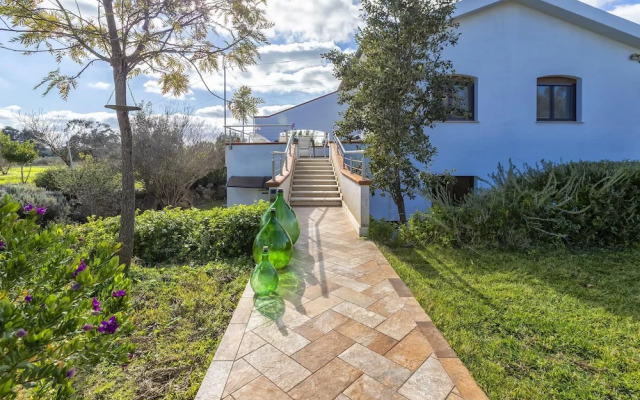 Sardinia Re - Fioretta Home Balcony Side