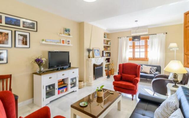 Torreon de Morayma Baena by Ruralidays