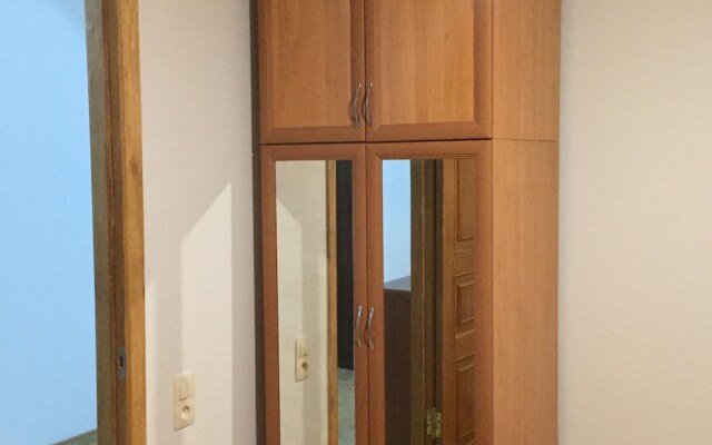 Republic Square apt&Tours