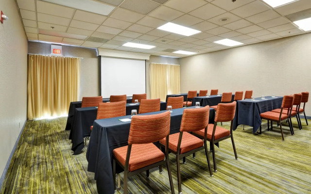 Courtyard by Marriott Dallas Medical/Market Center
