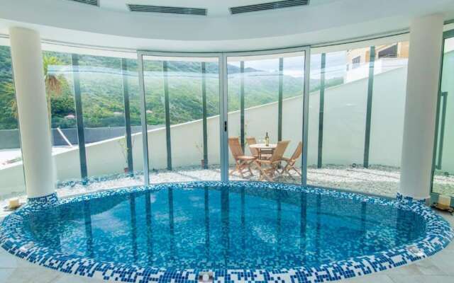 Impeccable 1-bed Apartment in Morinj