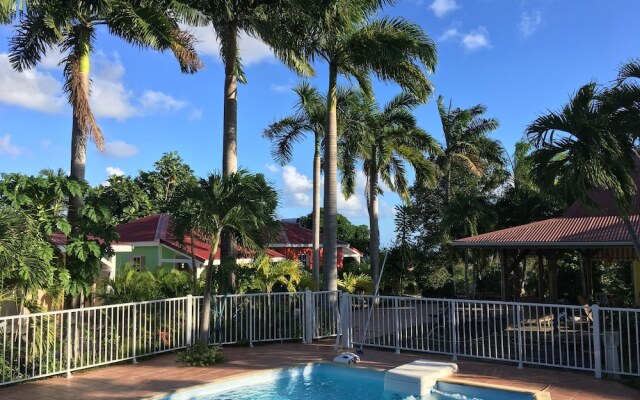 Hotel Oasis