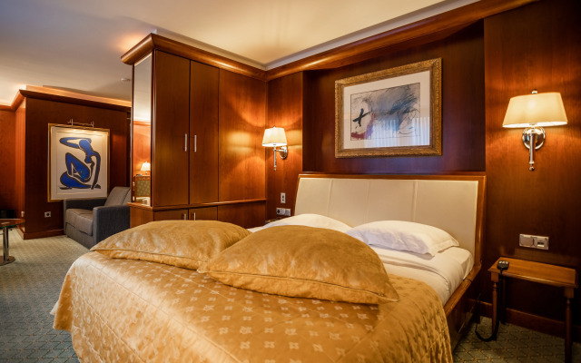 Koener Hotel & Spa