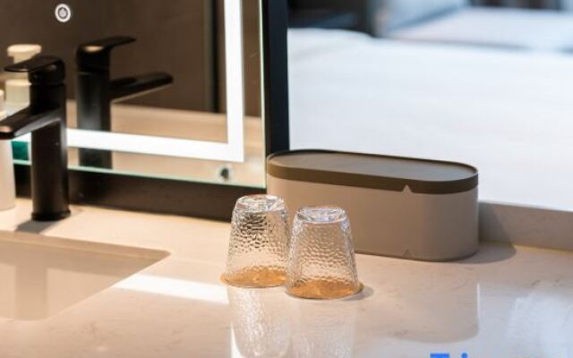 Tianjin Jinwan Square Fifth Avenue Atour Hotel