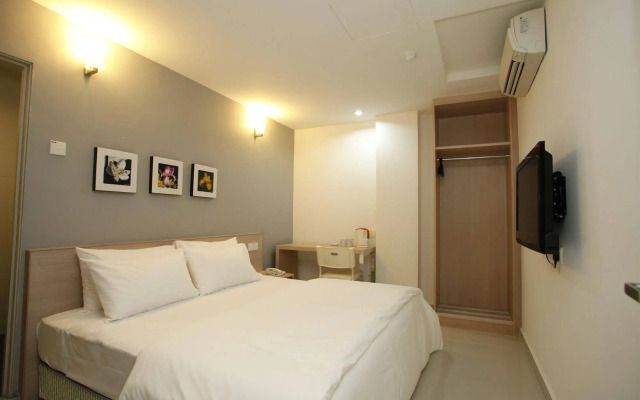 Iris Garden Hotel