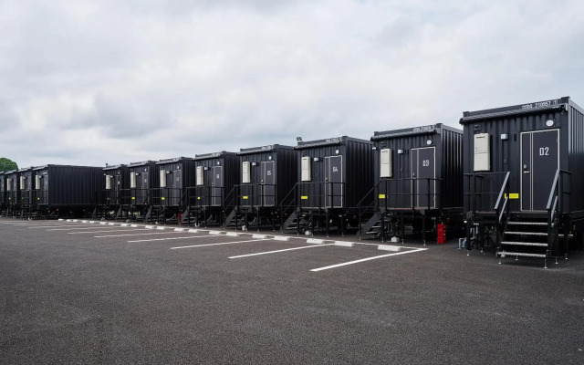 HOTEL R9 The Yard Koka