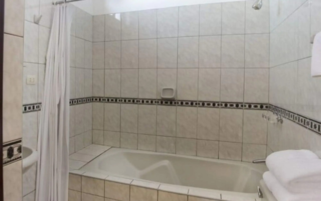 DM Hoteles Ayacucho