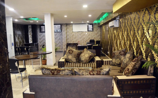Hotel Lotus Palace