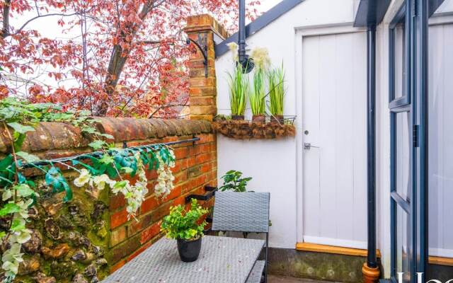 Greys View Cottage
