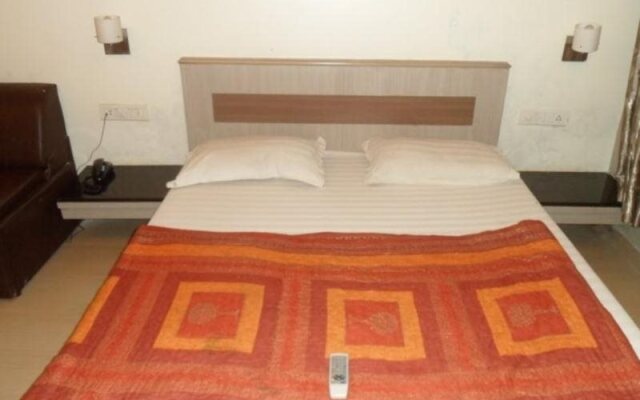 Hotel Pankaj +