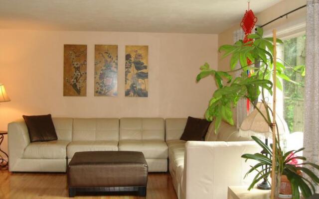 Ithaca Vacation Houses - Hickory Place