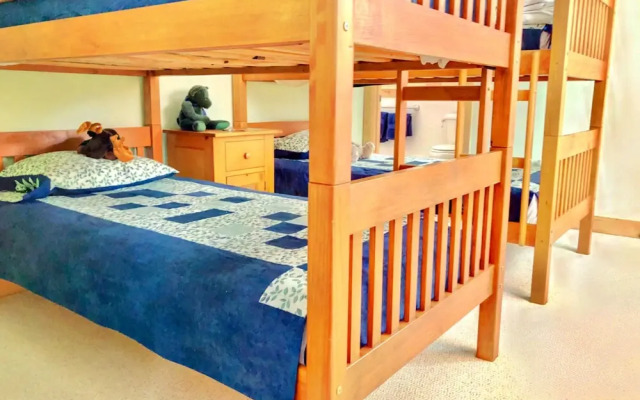 Lake Retreat by Bretton Woods Vacations