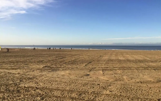 Scheveningen Flat Near Beach