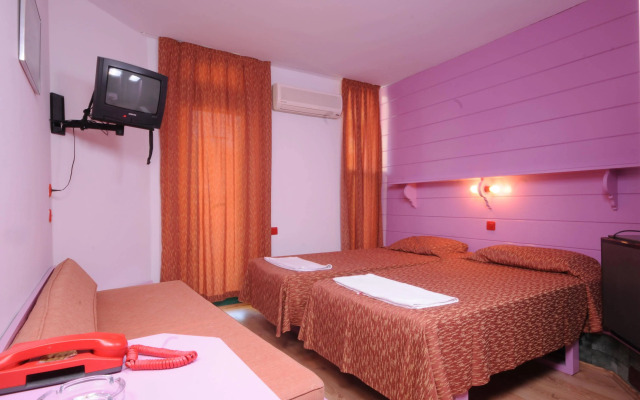 Siesta & Juniper Hotel