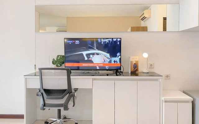Restful And Cozy Studio Tamansari Semanggi Apartment