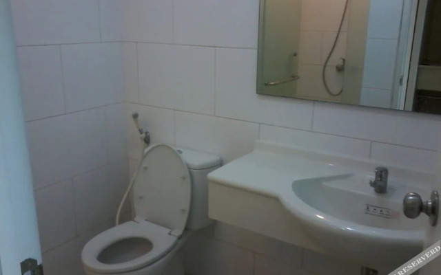 Waterplace Residence