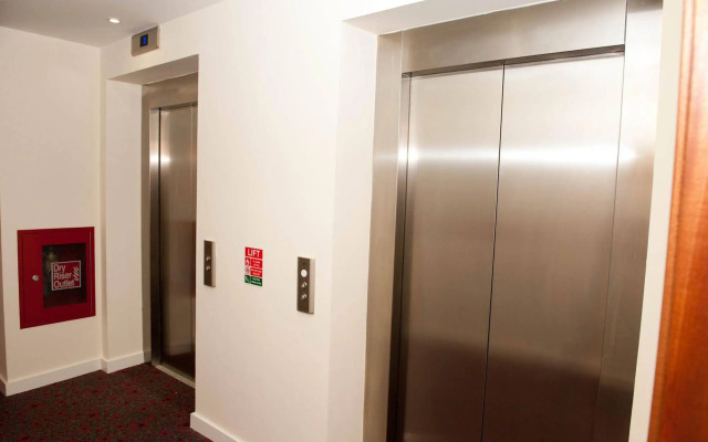 ibis Belfast City Centre