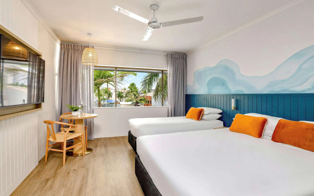 Mercure Cairns