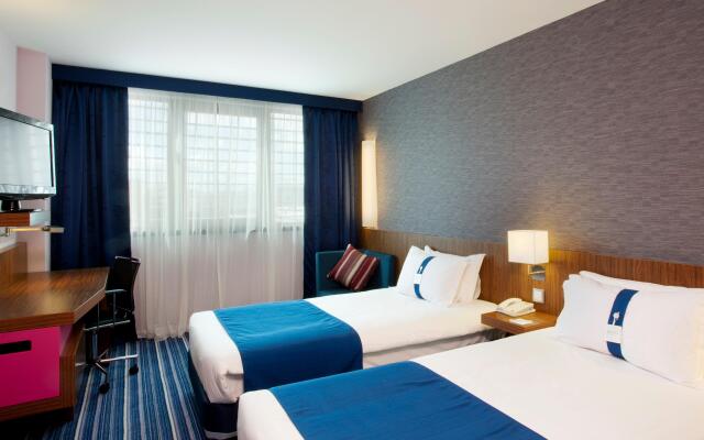 Holiday Inn Express Lisbon - Alfragide, an IHG Hotel