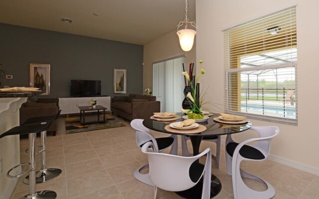 Watersong 5 Bedroom House w Pool - 7051WS
