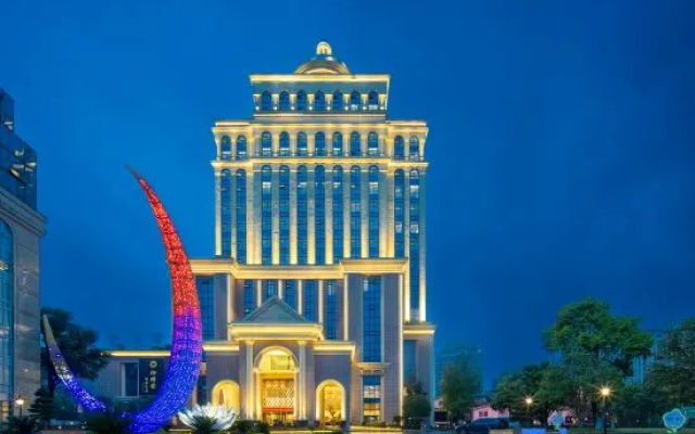 Yibin Nanxi Juyang Hotel