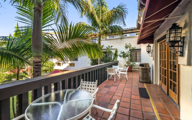 Best Western Plus Carpinteria Inn