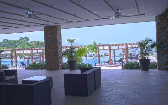 09E Luxury Ocean Views Great Special Rate Panama