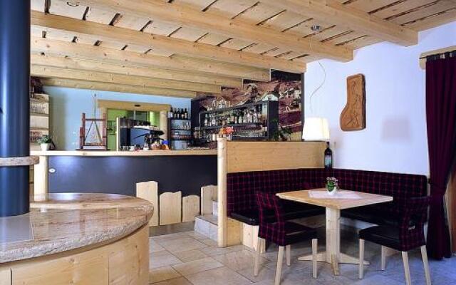 Apartments Restaurant Rusctlea