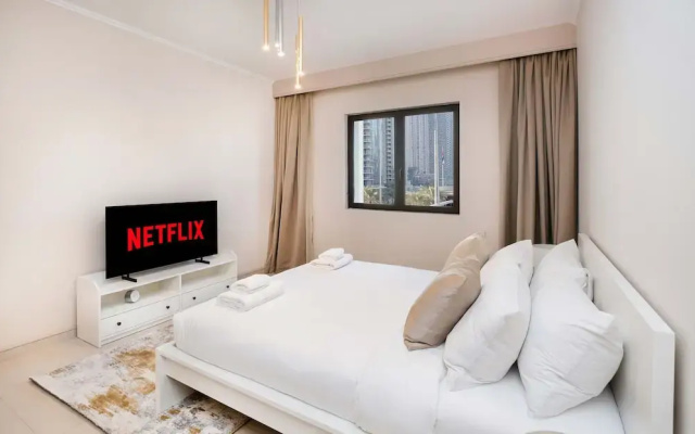 LUX The Zaafran Burj Khalifa View Suite - Hotel in ดูไบ - Photo 5