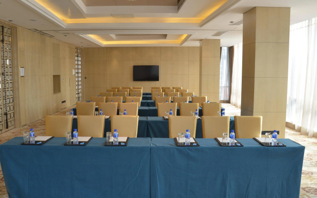 Tonino Lamborghini Hotel Kunshan City Center