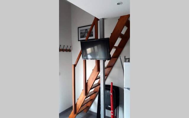 Charmant studio avec mezzanine et terrasse