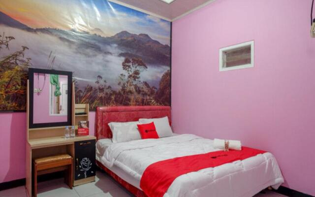 RedDoorz Syariah near Telaga Warna Dieng