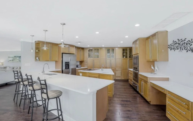 216 Shadowridge Court