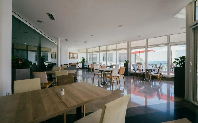 Barbara Piran Beach hotel