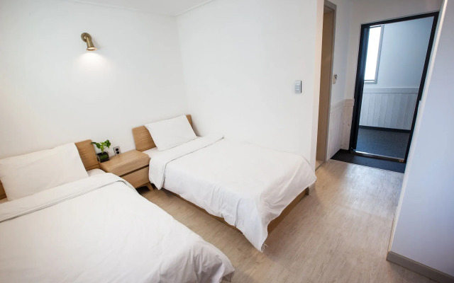 Petercat Hotel Sinchon Hongdae