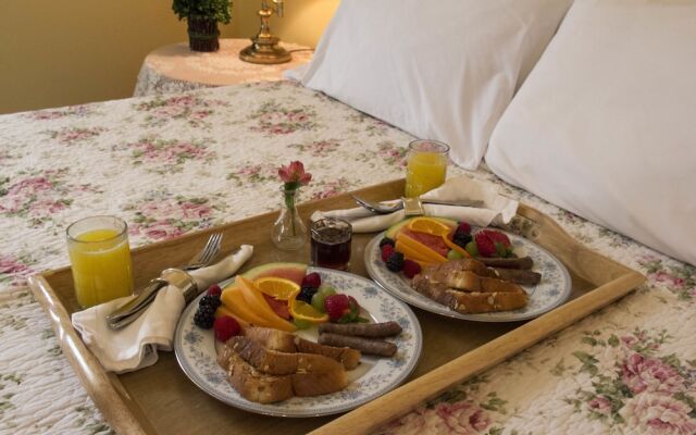 The Rochester Inn, A Historic Hotel