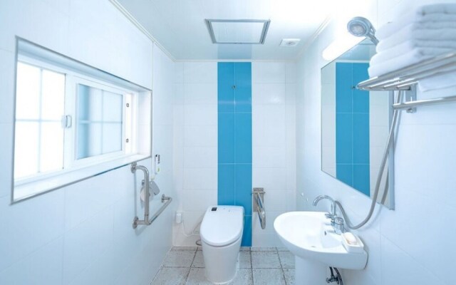 Yeosu Maison Blanche Pension