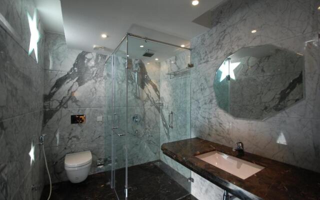 Click Hotel Sapphire Star Indore