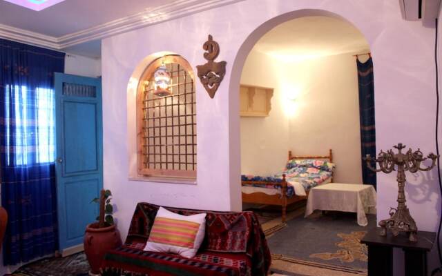 Apartment With 2 Bedrooms in Tunis, With Wifi - 4 km From the Beach