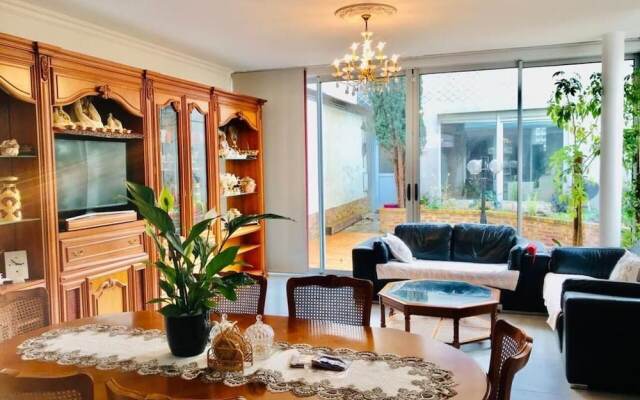 Reims Sherpa Guest House