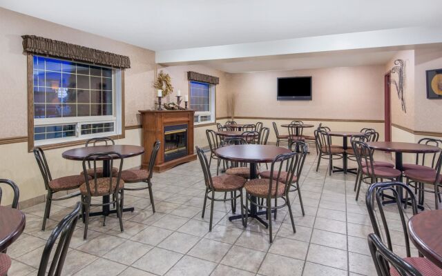 Ramada by Wyndham Lloydminster