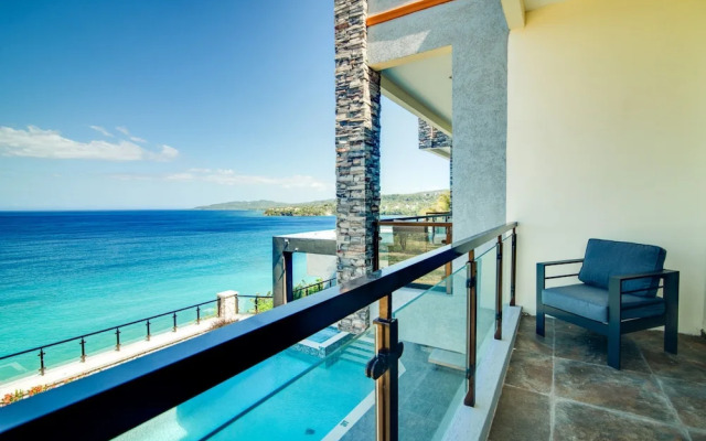 Luxury Oceanfront Villa Fully Staffed Pool Jacuzzi Movie Theatre