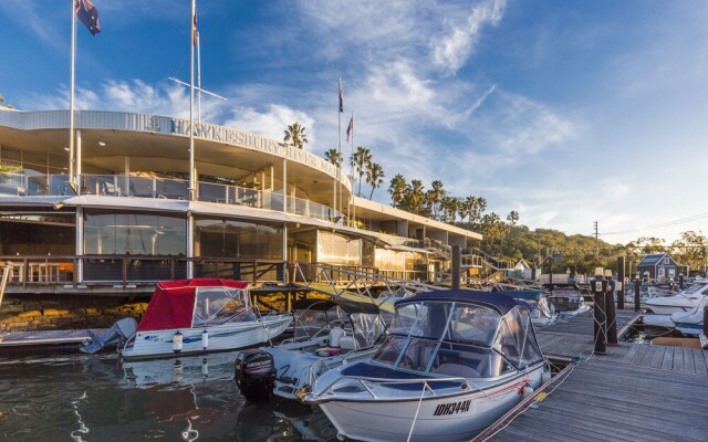 3 Bedroom Waterfront Penthouse on the Hawkesbury