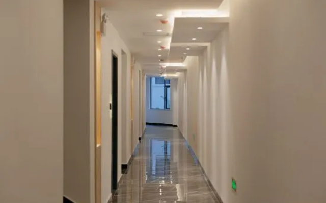 Mountain and Creek House (Zhangjiajie Forest Park Wulingyuan landmark store) – Hotel Rooms – Zhangjiajie