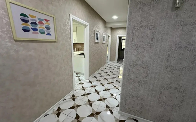 Charming 2-bed Apartment in Baku City Center