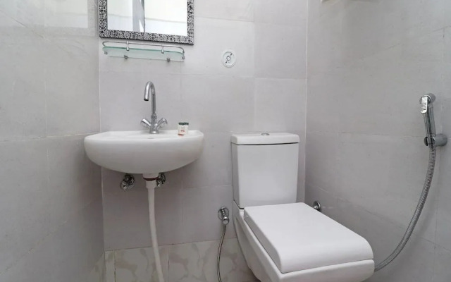 Dwarka Palace By OYO Rooms