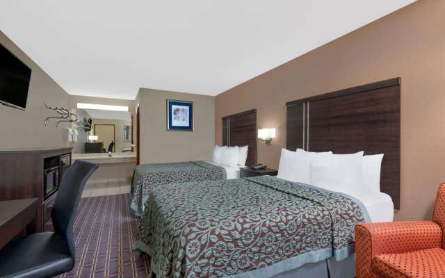 Days Inn by Wyndham Maumee/Toledo