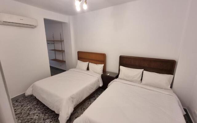 Alex Gate apartment - families only